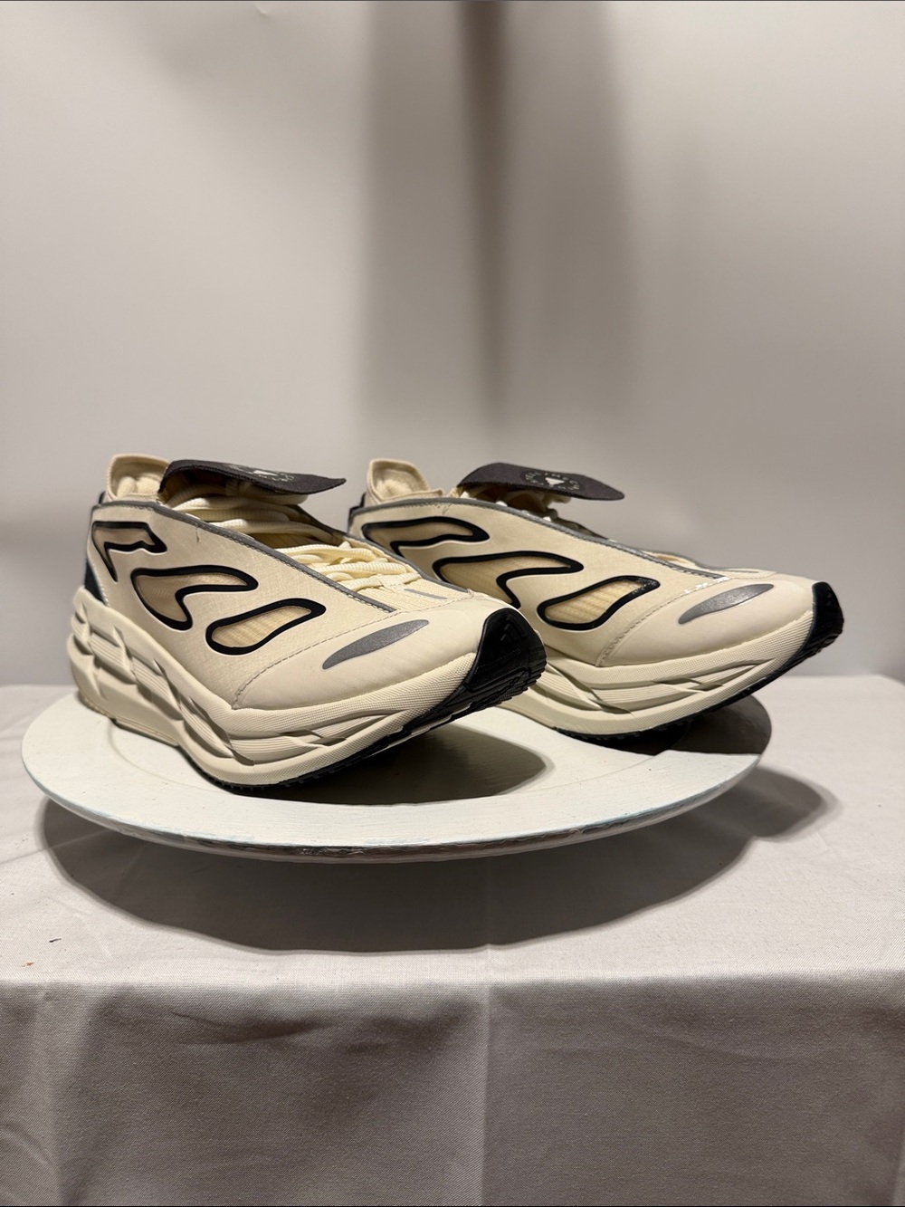 NWT Stella McCartney for Adidas Adistar Cream and Black Women's Sneakers